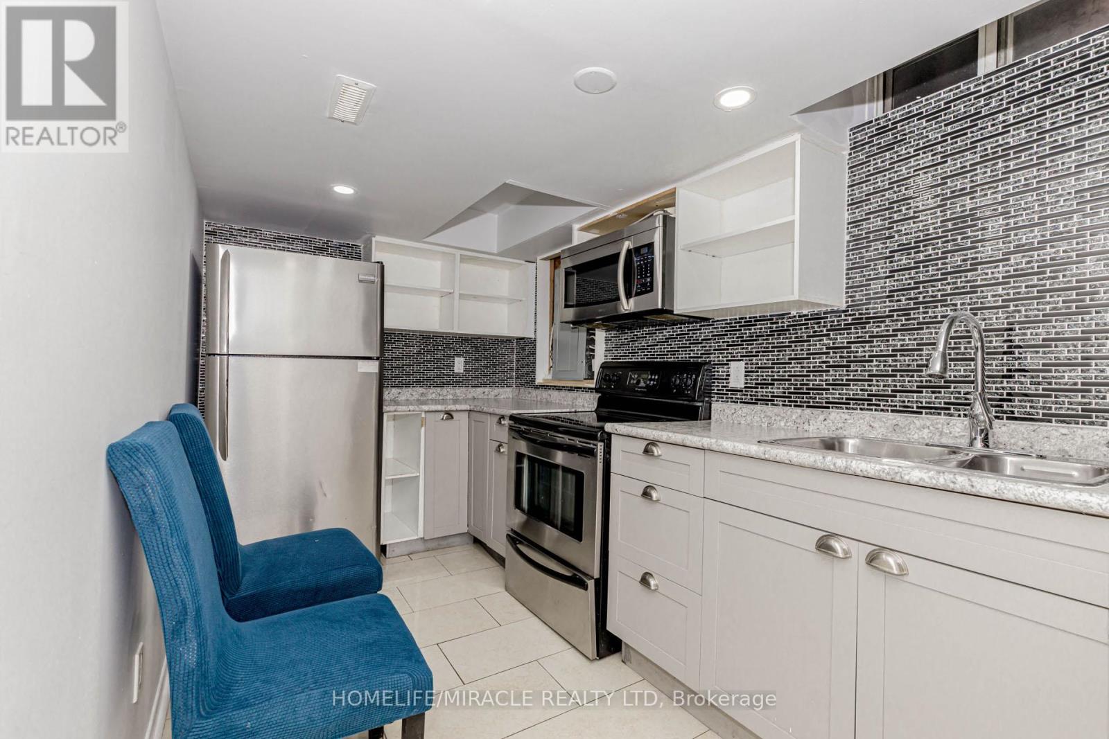 41 Sunny Glen Crescent, Brampton (Northwest Sandalwood Parkway), Ontario  L7A 2C7 - Photo 42 - W12212559