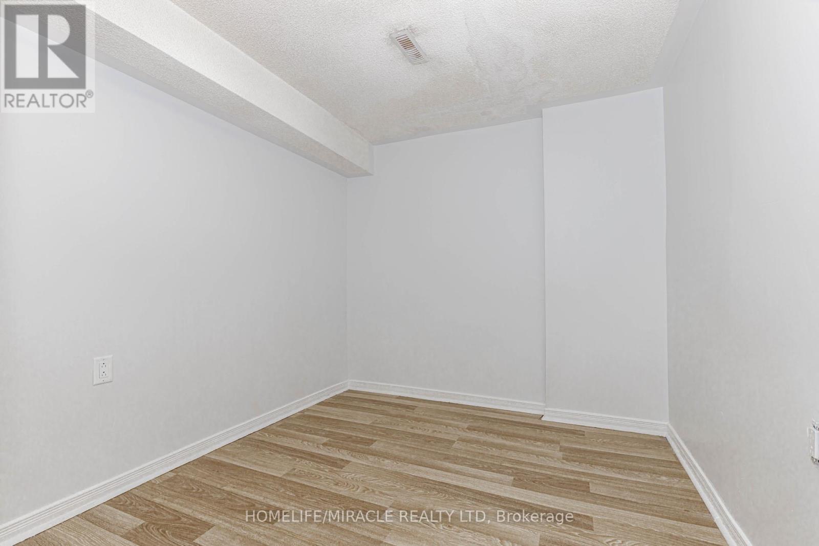 41 Sunny Glen Crescent, Brampton (Northwest Sandalwood Parkway), Ontario  L7A 2C7 - Photo 46 - W12212559
