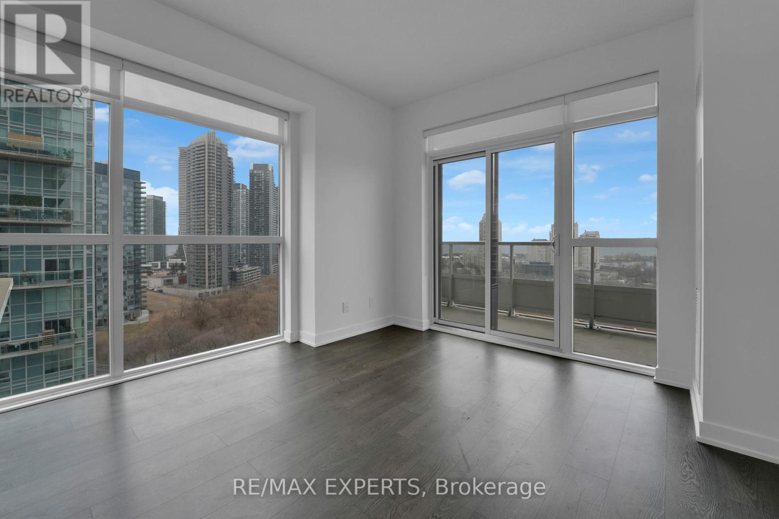 1504 - 251 Manitoba Street, Toronto (Mimico), Ontario  M8Y 0C7 - Photo 17 - W12212568