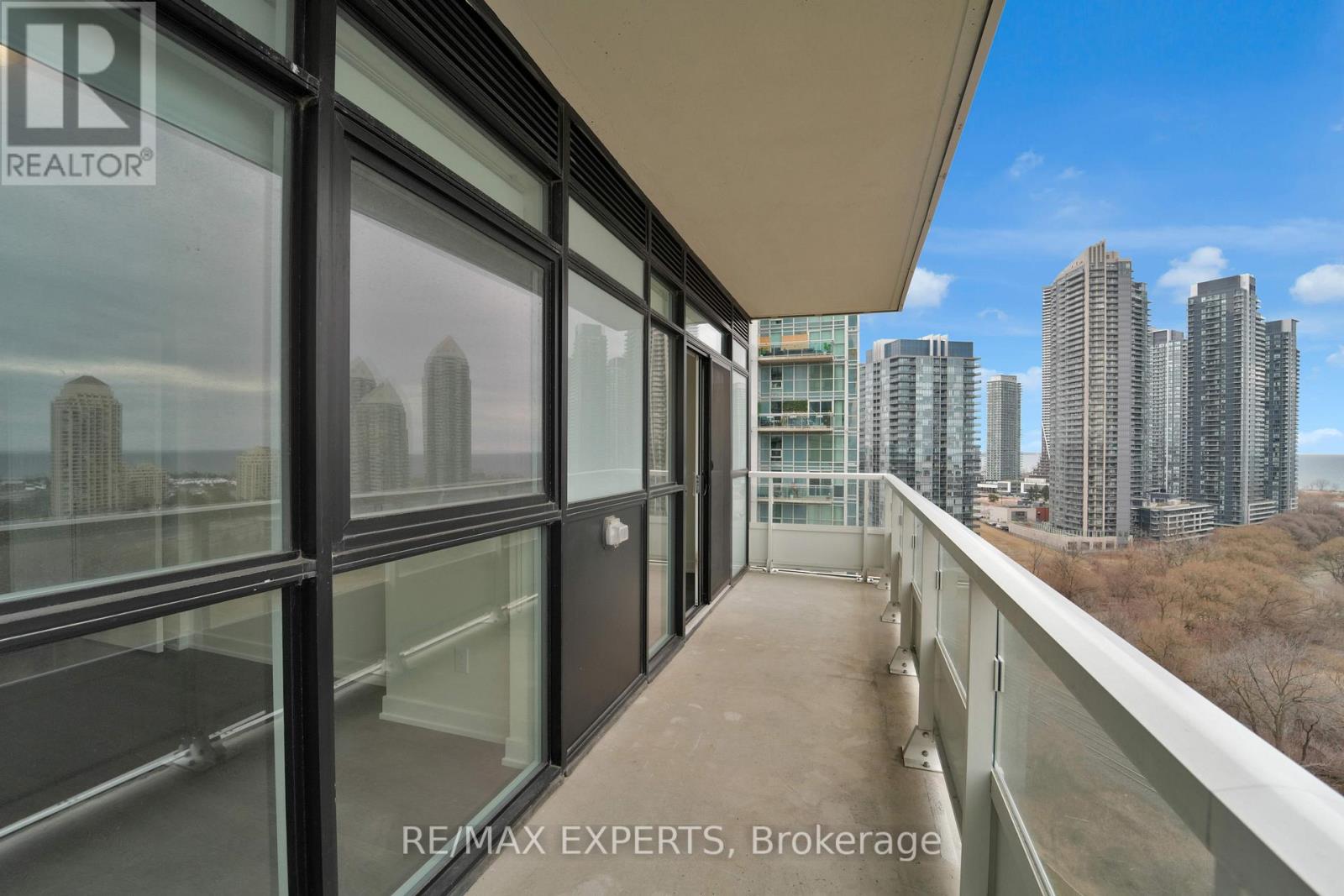 1504 - 251 Manitoba Street, Toronto (Mimico), Ontario  M8Y 0C7 - Photo 20 - W12212568
