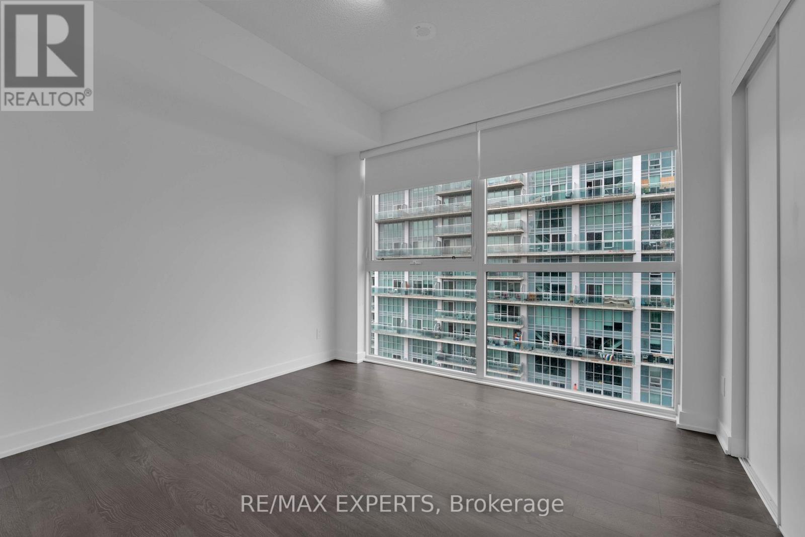 1504 - 251 Manitoba Street, Toronto (Mimico), Ontario  M8Y 0C7 - Photo 6 - W12212568