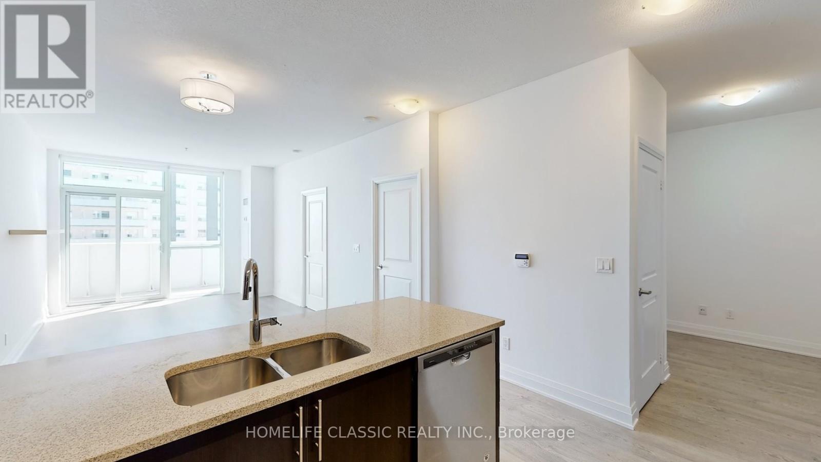 507 - 55 Speers Road, Oakville (Qe Queen Elizabeth), Ontario  L6K 0H9 - Photo 9 - W12212573