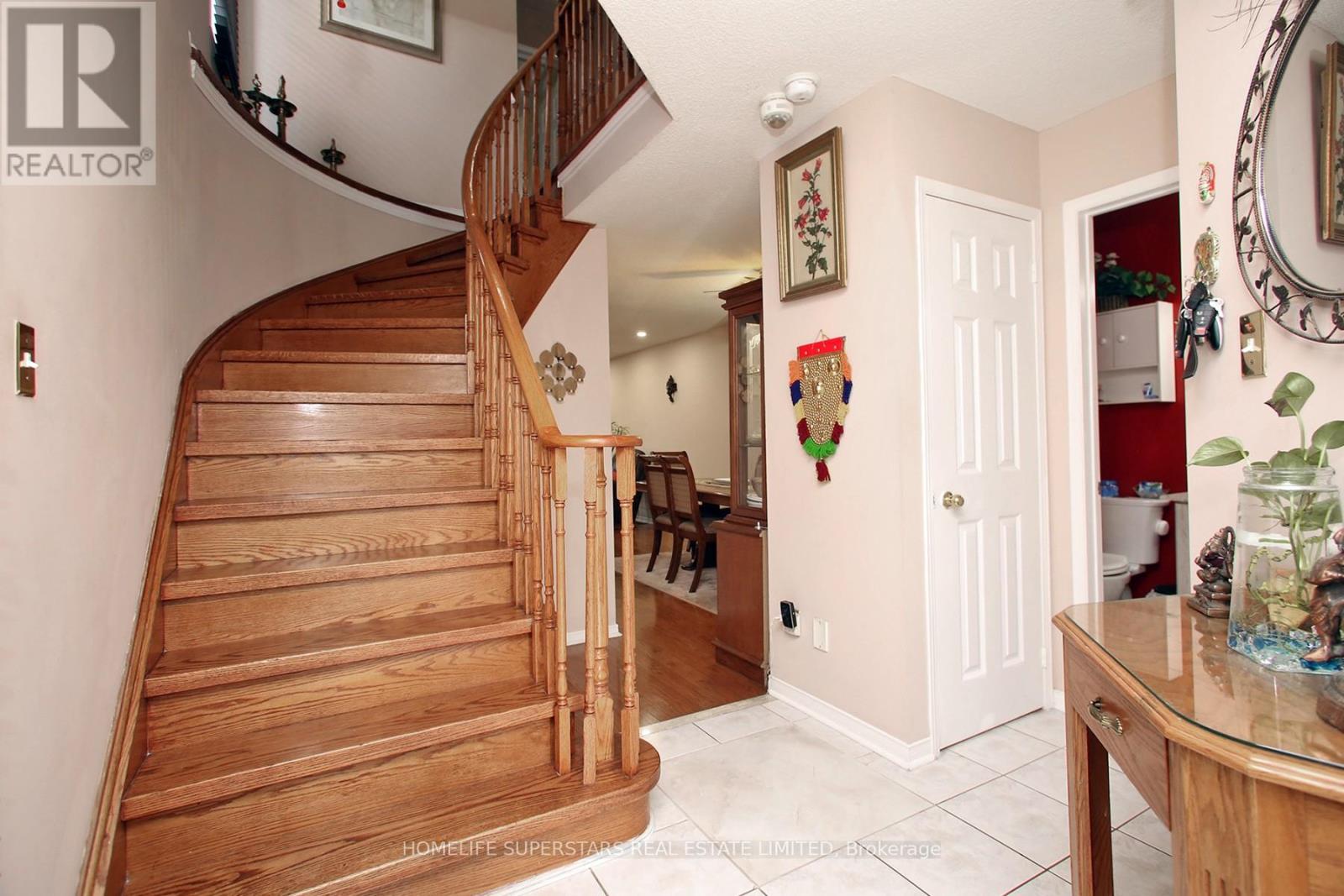 1123 Foxglove Place, Mississauga (East Credit), Ontario  L5V 2N4 - Photo 4 - W12212580