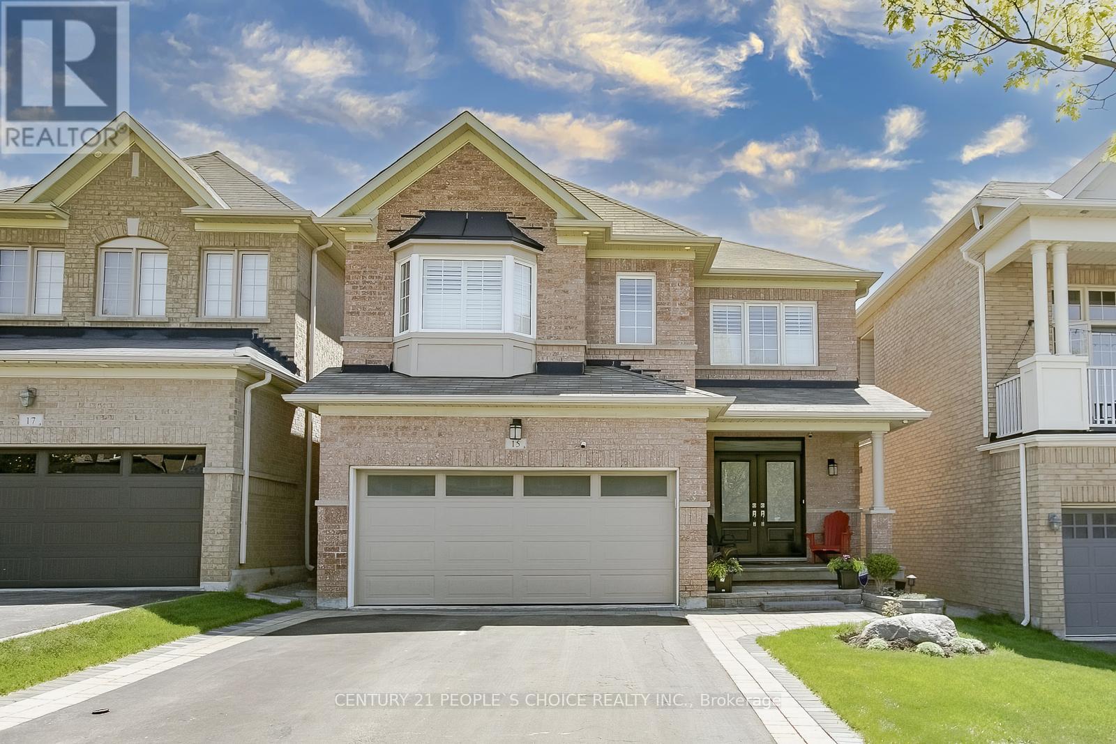 15 FALLHARVEST AVENUE, brampton (bram west), Ontario