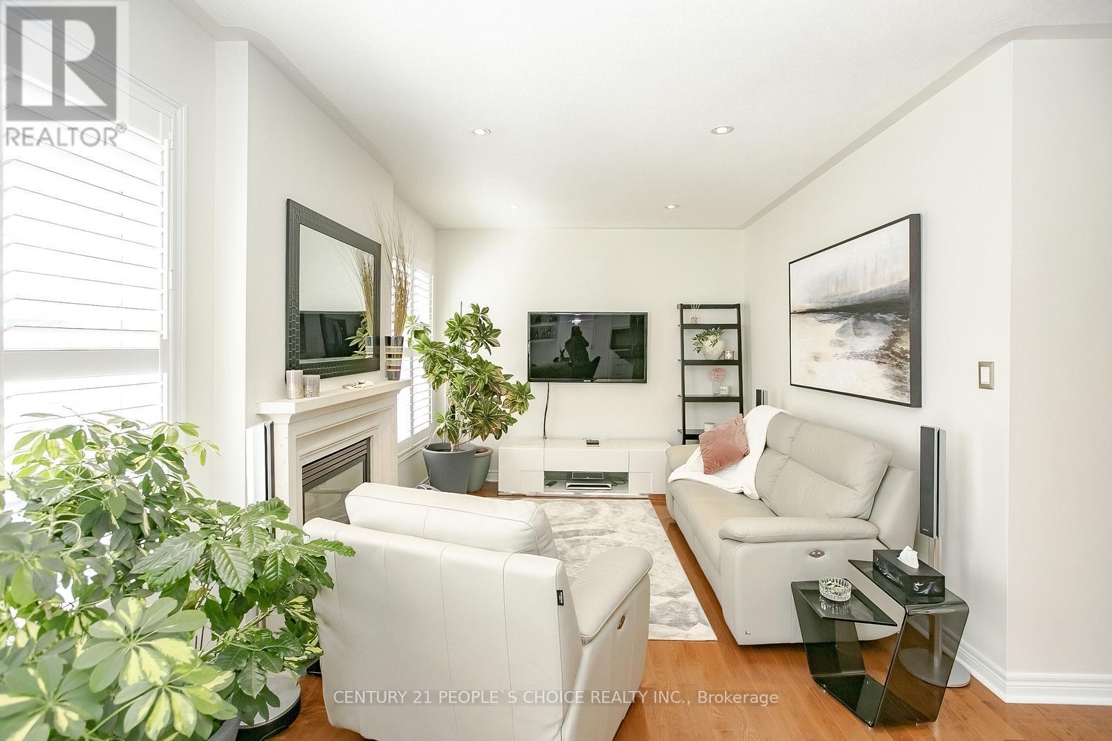 15 Fallharvest Avenue, Brampton (Bram West), Ontario  L6Y 0P2 - Photo 12 - W12212584