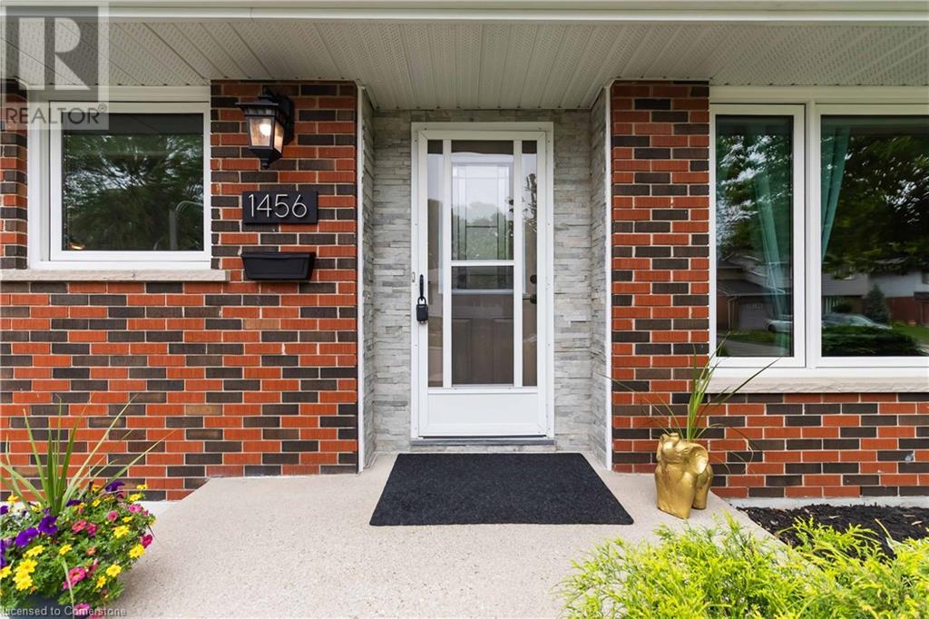 1456 Jefferson Road, Burlington, Ontario  L7P 2C6 - Photo 2 - 40739691