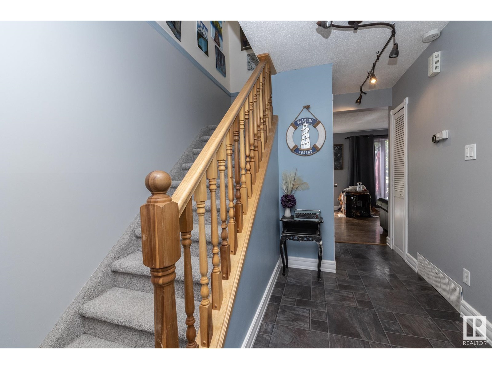 2923 109 St Nw Nw, Edmonton, Alberta  T6J 4N6 - Photo 6 - E4441666