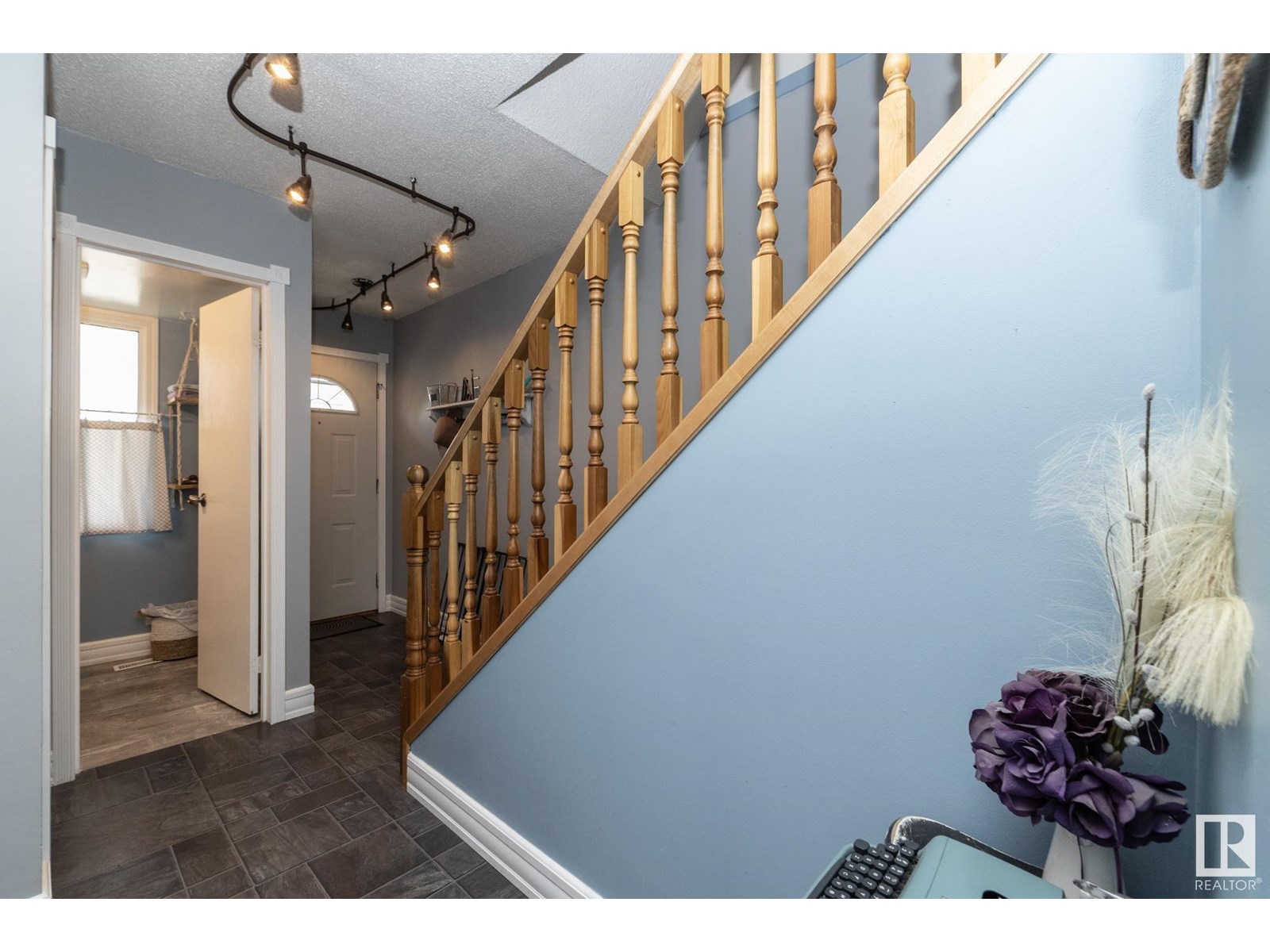 2923 109 St Nw Nw, Edmonton, Alberta  T6J 4N6 - Photo 7 - E4441666