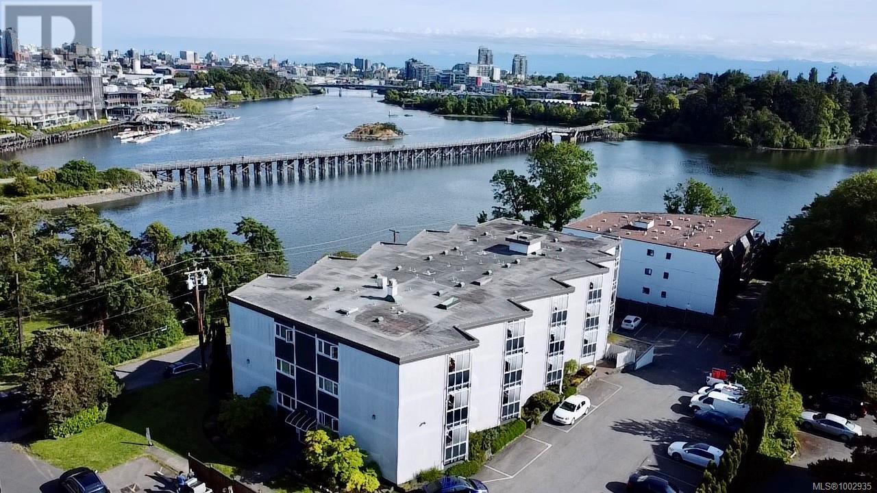 359 2930 Washington Ave, Victoria, British Columbia