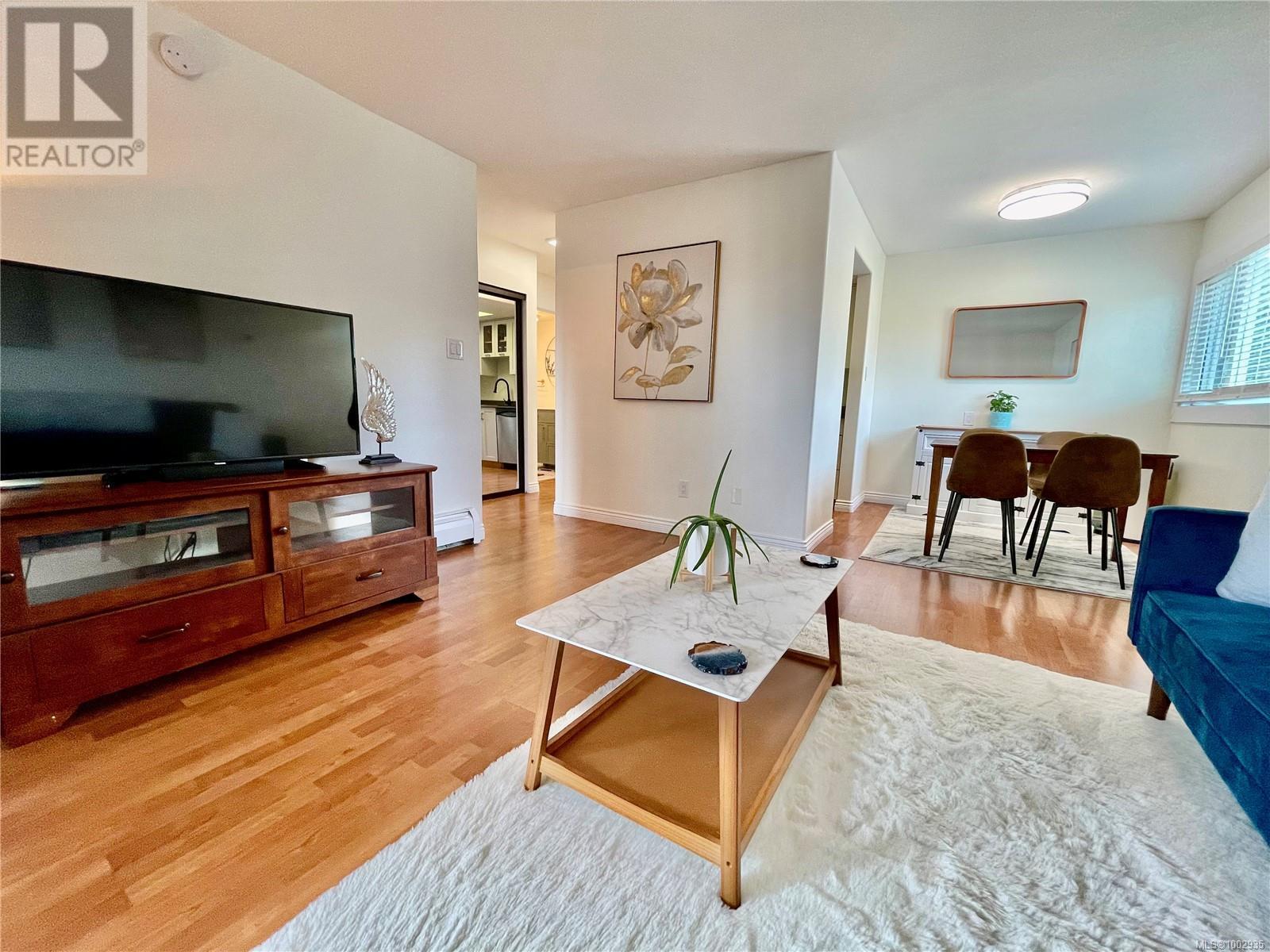 359 2930 Washington Ave, Victoria, British Columbia  V9A 1P5 - Photo 3 - 1002935
