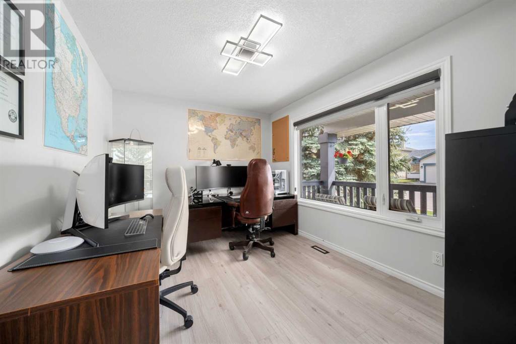 Property at 450 Cimarron Circle image 4