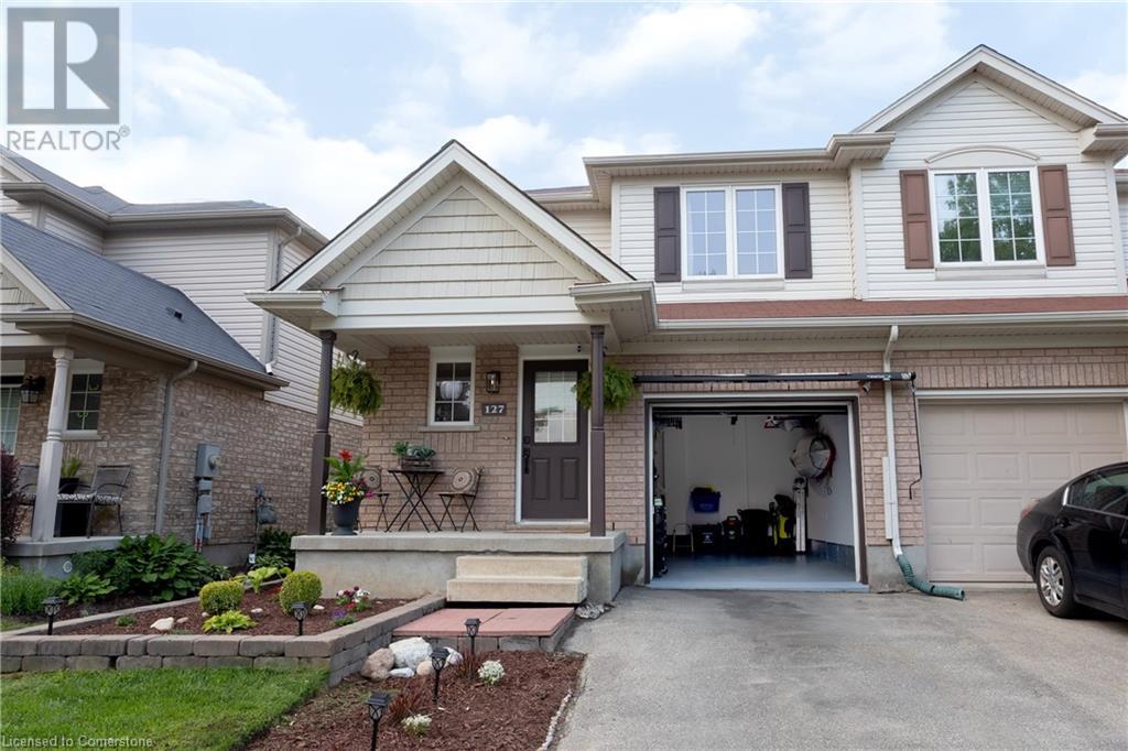 127 Sims Estate Drive, Kitchener, Ontario  N2A 0A6 - Photo 2 - 40739759