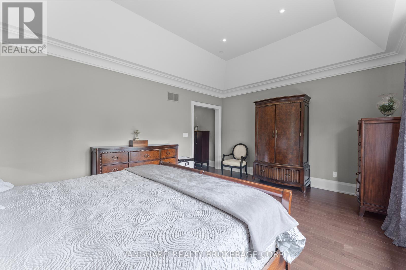 32 Birch Hill Road, Vaughan (East Woodbridge), Ontario  L4L 1J2 - Photo 30 - N12199589