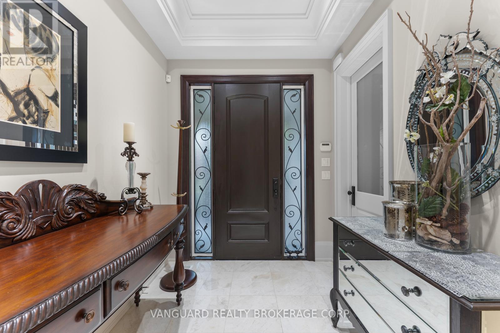 32 Birch Hill Road, Vaughan (East Woodbridge), Ontario  L4L 1J2 - Photo 6 - N12199589