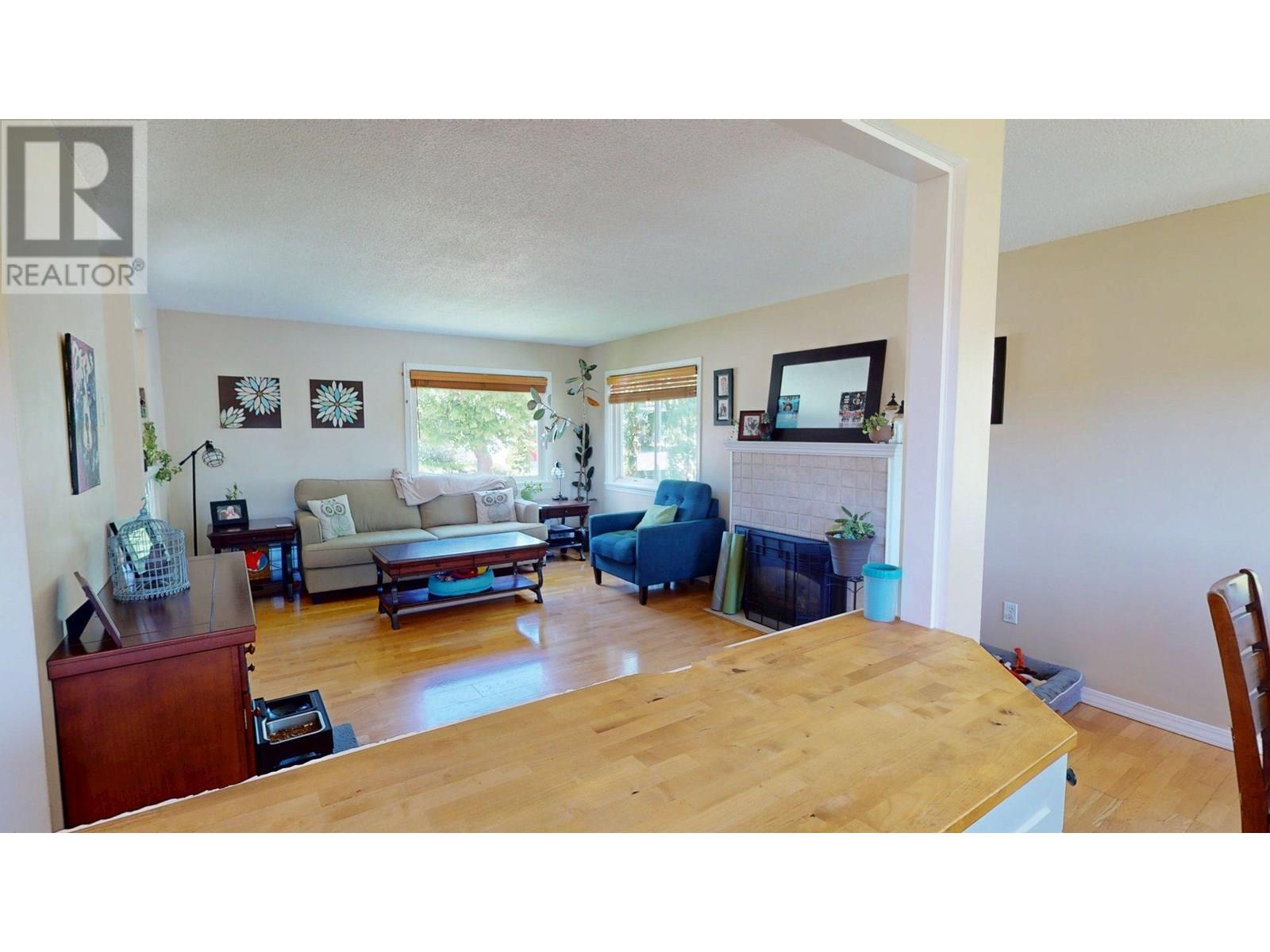 2124 Butte Street, Rossland, British Columbia  V0G 1Y0 - Photo 9 - 10350365