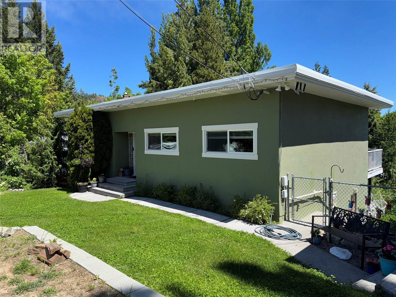2124 Butte Street, Rossland, British Columbia