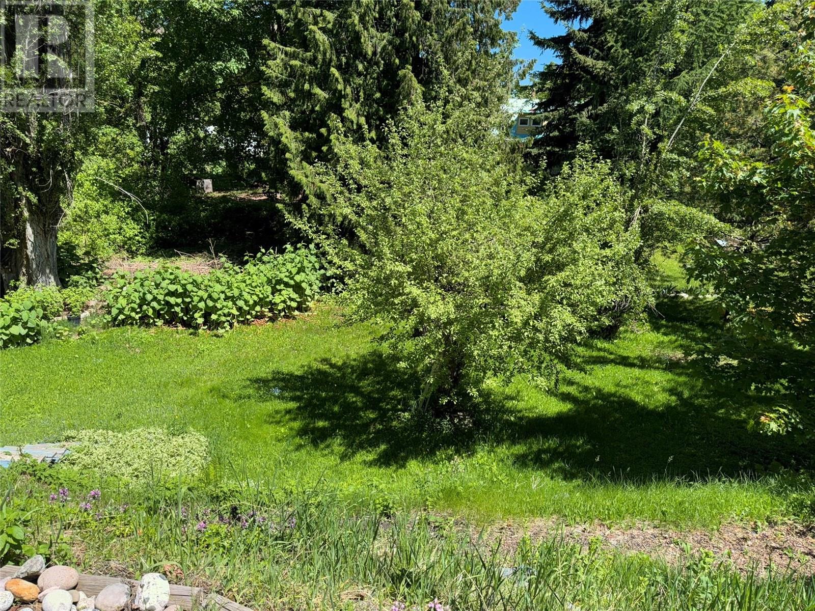 2124 Butte Street, Rossland, British Columbia  V0G 1Y0 - Photo 38 - 10350365