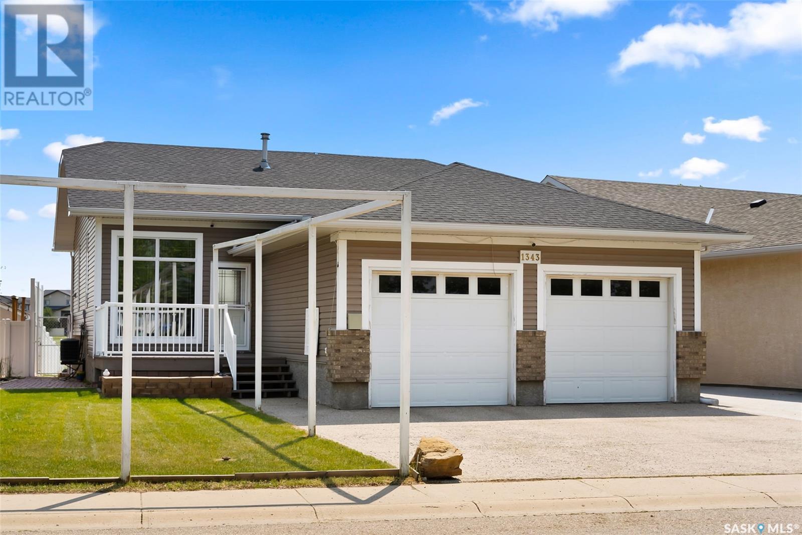 1343 Chatwin Crescent, Regina, Saskatchewan  S4N 7N8 - Photo 2 - SK008919