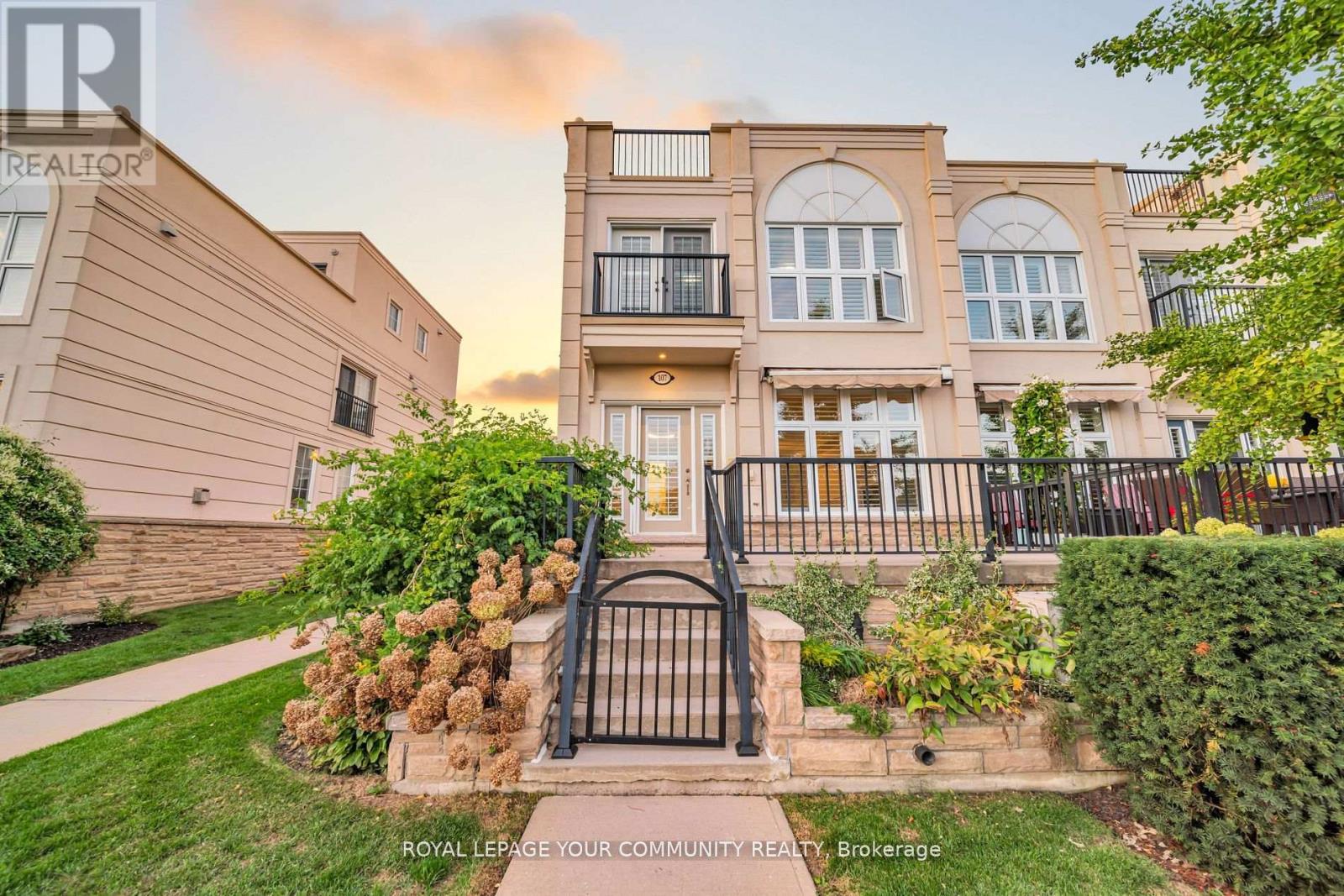 #107 - 165 Division Street, Cobourg, Ontario  K9A 0B3 - Photo 2 - X12212348