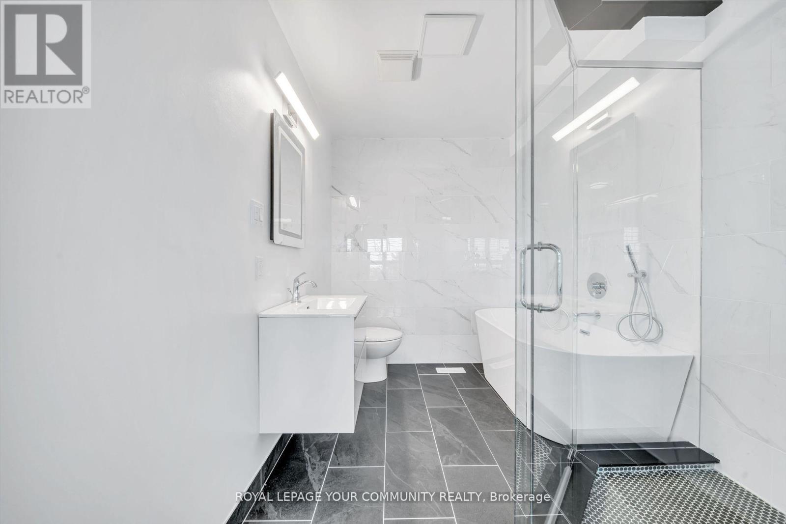 #107 - 165 Division Street, Cobourg, Ontario  K9A 0B3 - Photo 23 - X12212348