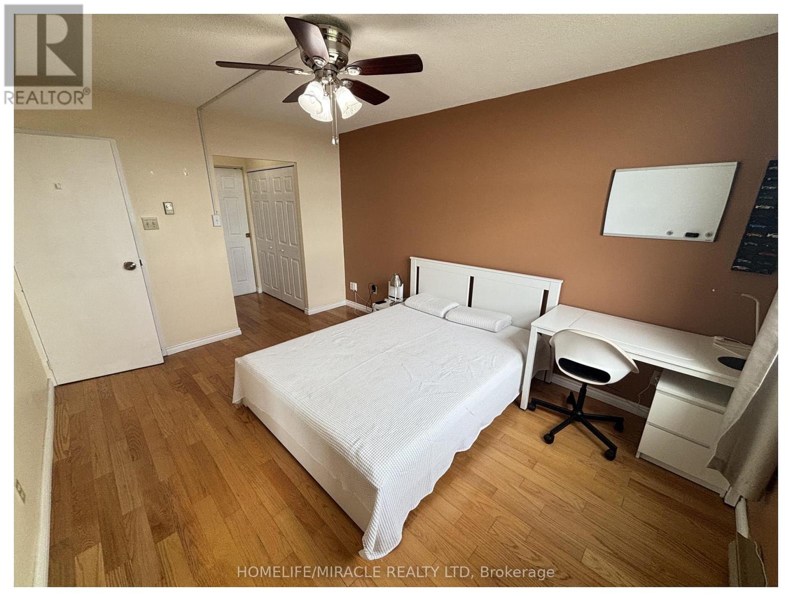 1409 - 2760 Carousel Crescent, Ottawa, Ontario  K1T 2N4 - Photo 37 - X12212361