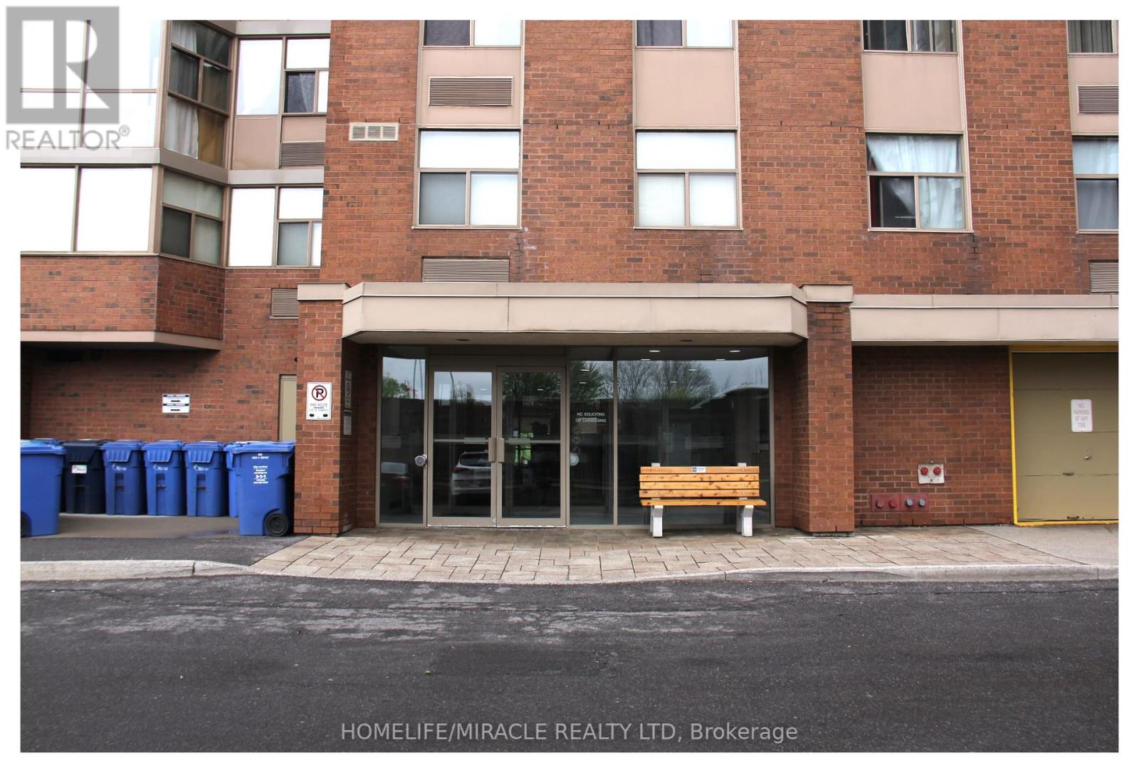 1409 - 2760 Carousel Crescent, Ottawa, Ontario  K1T 2N4 - Photo 4 - X12212361