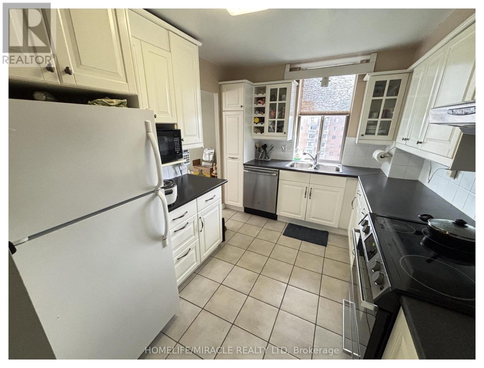 1409 - 2760 Carousel Crescent, Ottawa, Ontario  K1T 2N4 - Photo 40 - X12212361