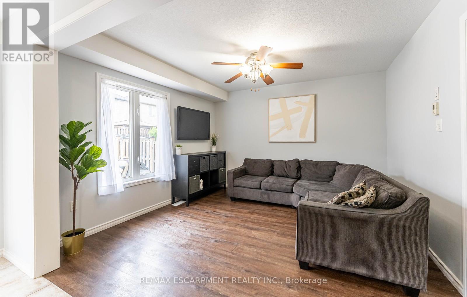 52 Whitwell Way, Hamilton (Binbrook), Ontario  L0R 1C0 - Photo 6 - X12212374