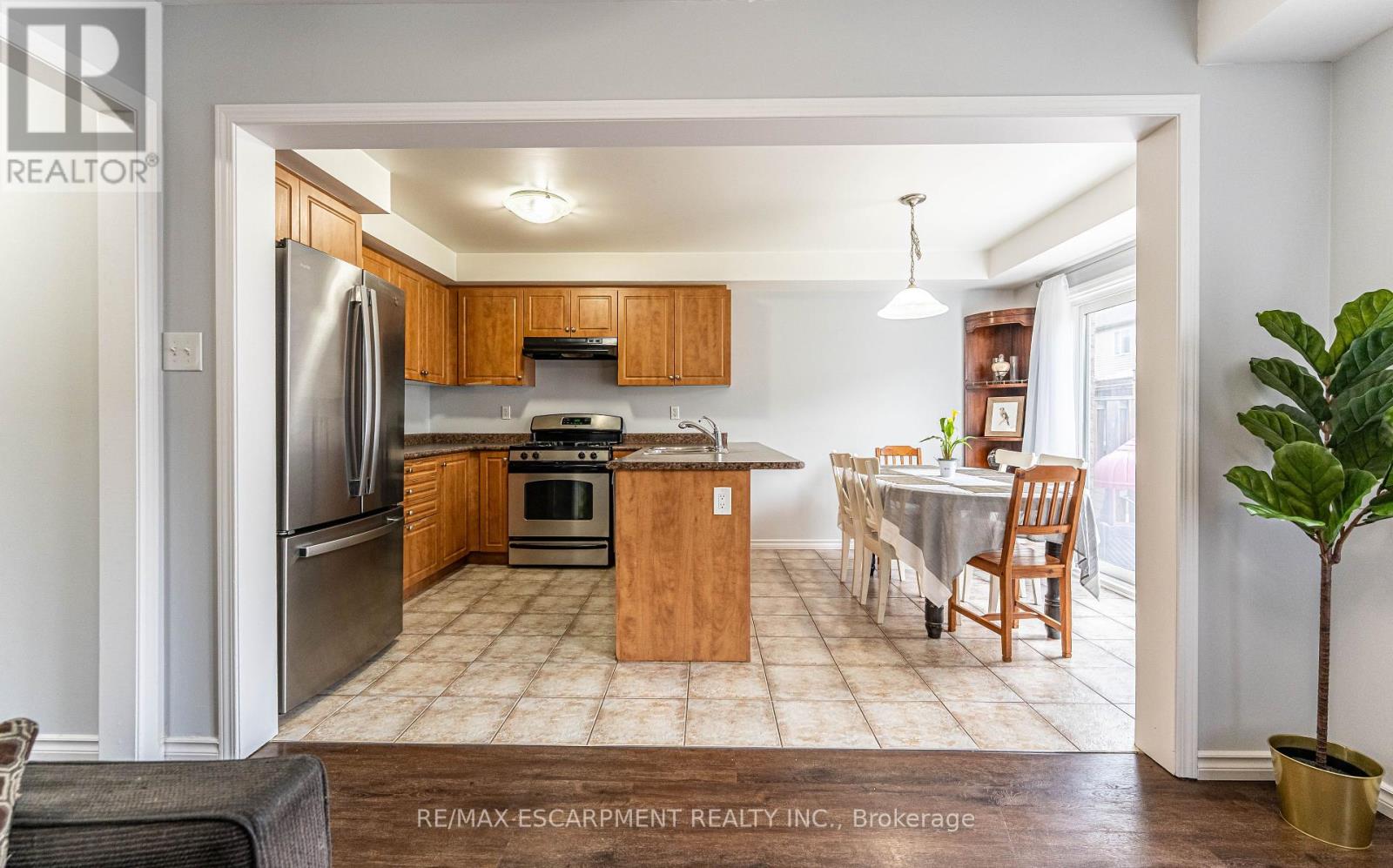 52 Whitwell Way, Hamilton (Binbrook), Ontario  L0R 1C0 - Photo 8 - X12212374