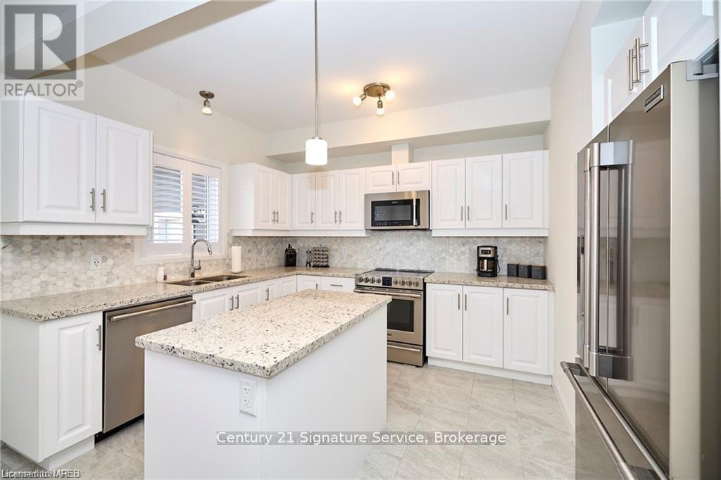 7 Cyclone Way, Fort Erie (Crystal Beach), Ontario  L0S 1B0 - Photo 6 - X12212381