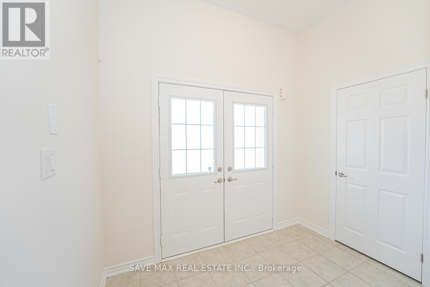 4 Tarrison Street S, Brantford, Ontario  N3V 0B1 - Photo 6 - X12212416