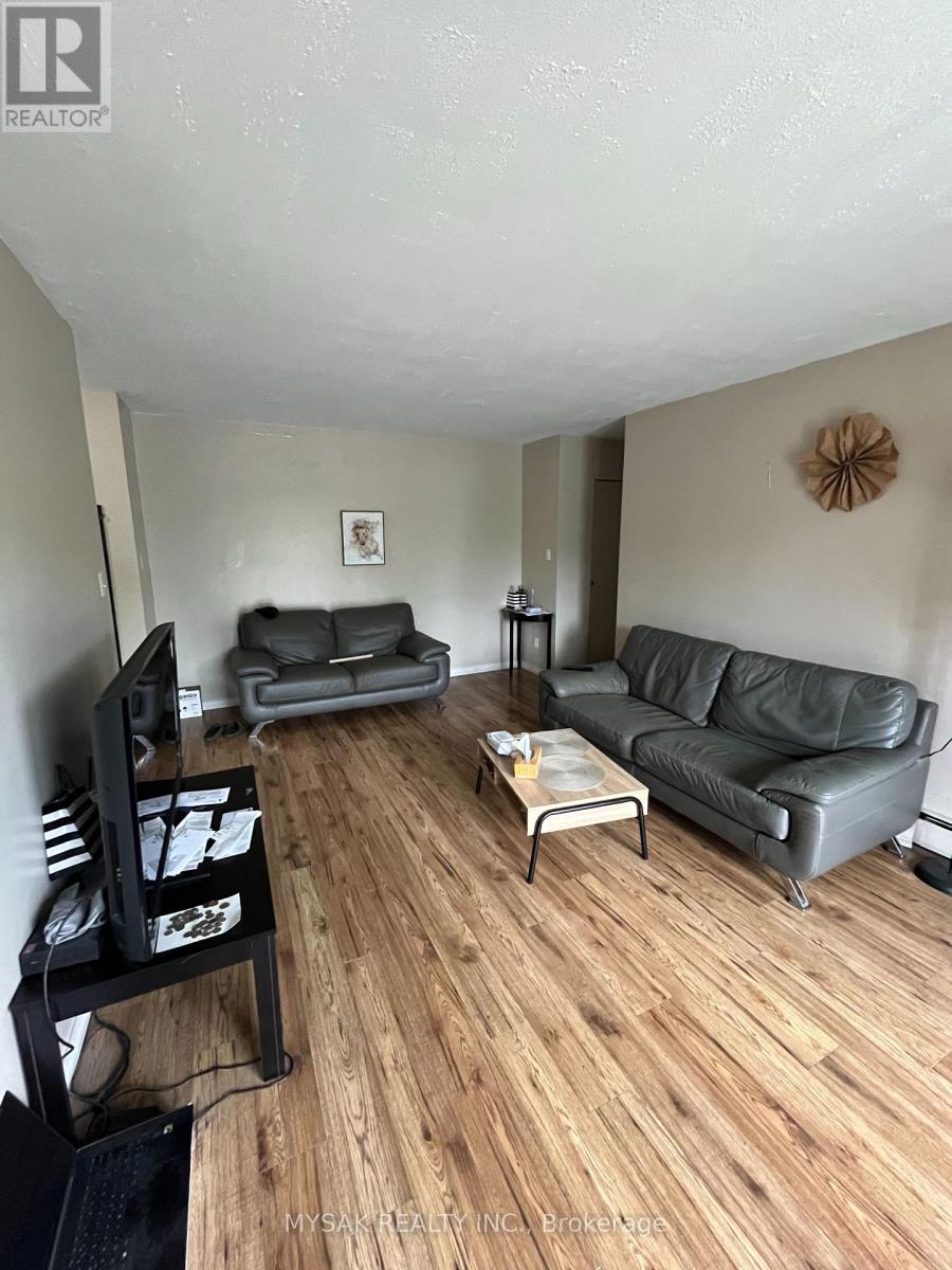 497 Victoria Road N, Guelph (Victoria North), Ontario  N1E 5K1 - Photo 17 - X12212431