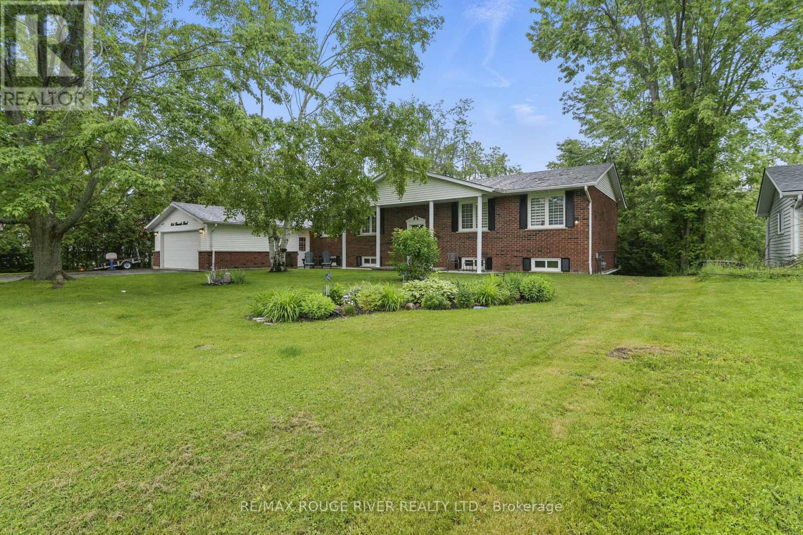 954 Burnside Road, Selwyn, Ontario  K0L 1H0 - Photo 1 - X12212447