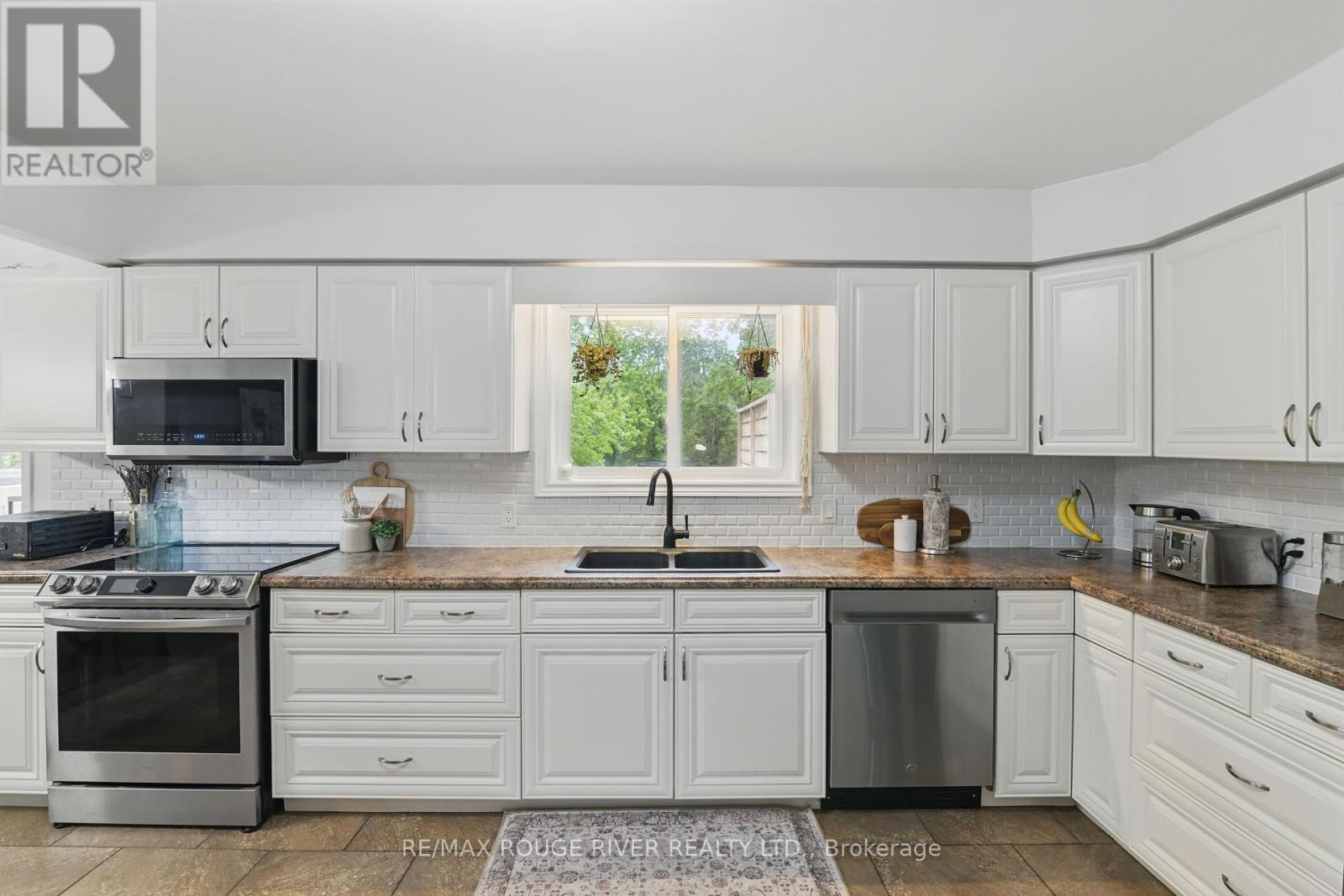 954 Burnside Road, Selwyn, Ontario  K0L 1H0 - Photo 15 - X12212447