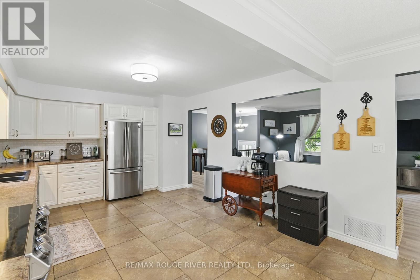 954 Burnside Road, Selwyn, Ontario  K0L 1H0 - Photo 16 - X12212447