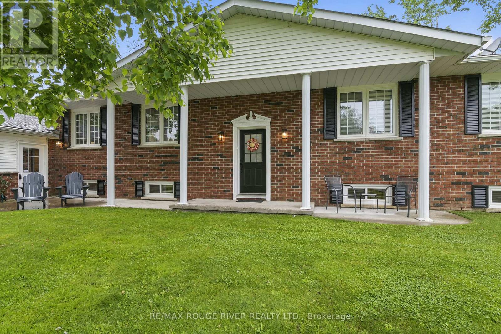954 Burnside Road, Selwyn, Ontario  K0L 1H0 - Photo 3 - X12212447