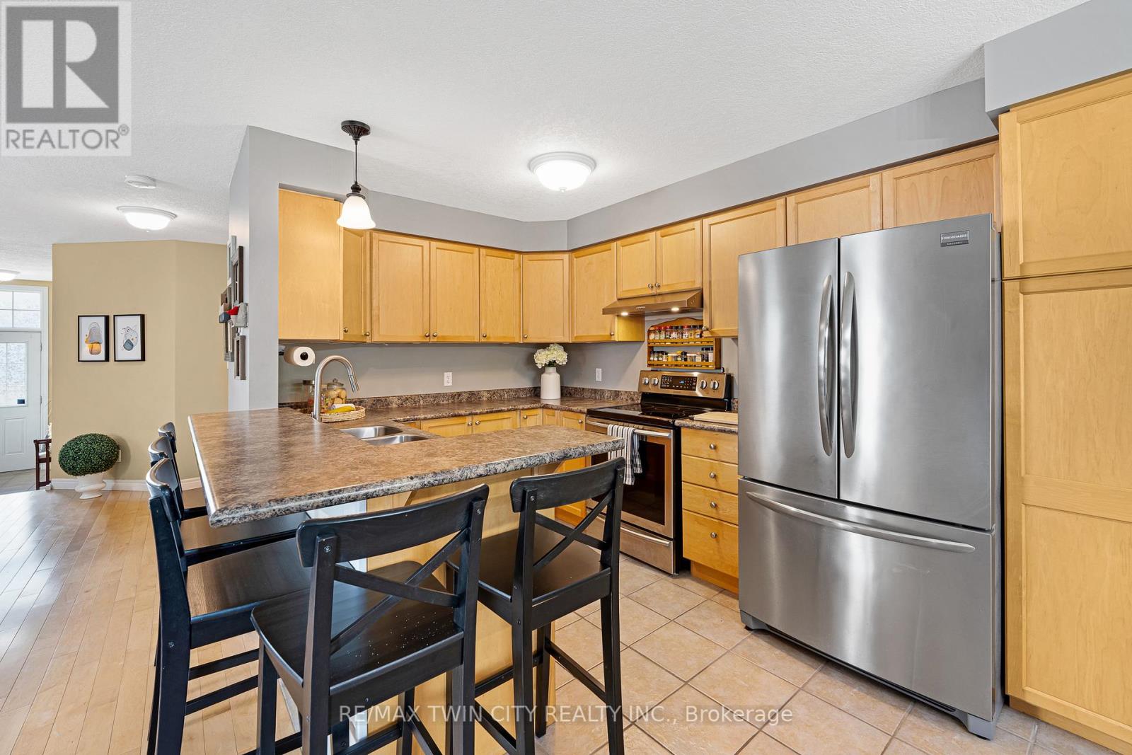 74 Colton Circle, Kitchener, Ontario  N2A 4K4 - Photo 16 - X12212527