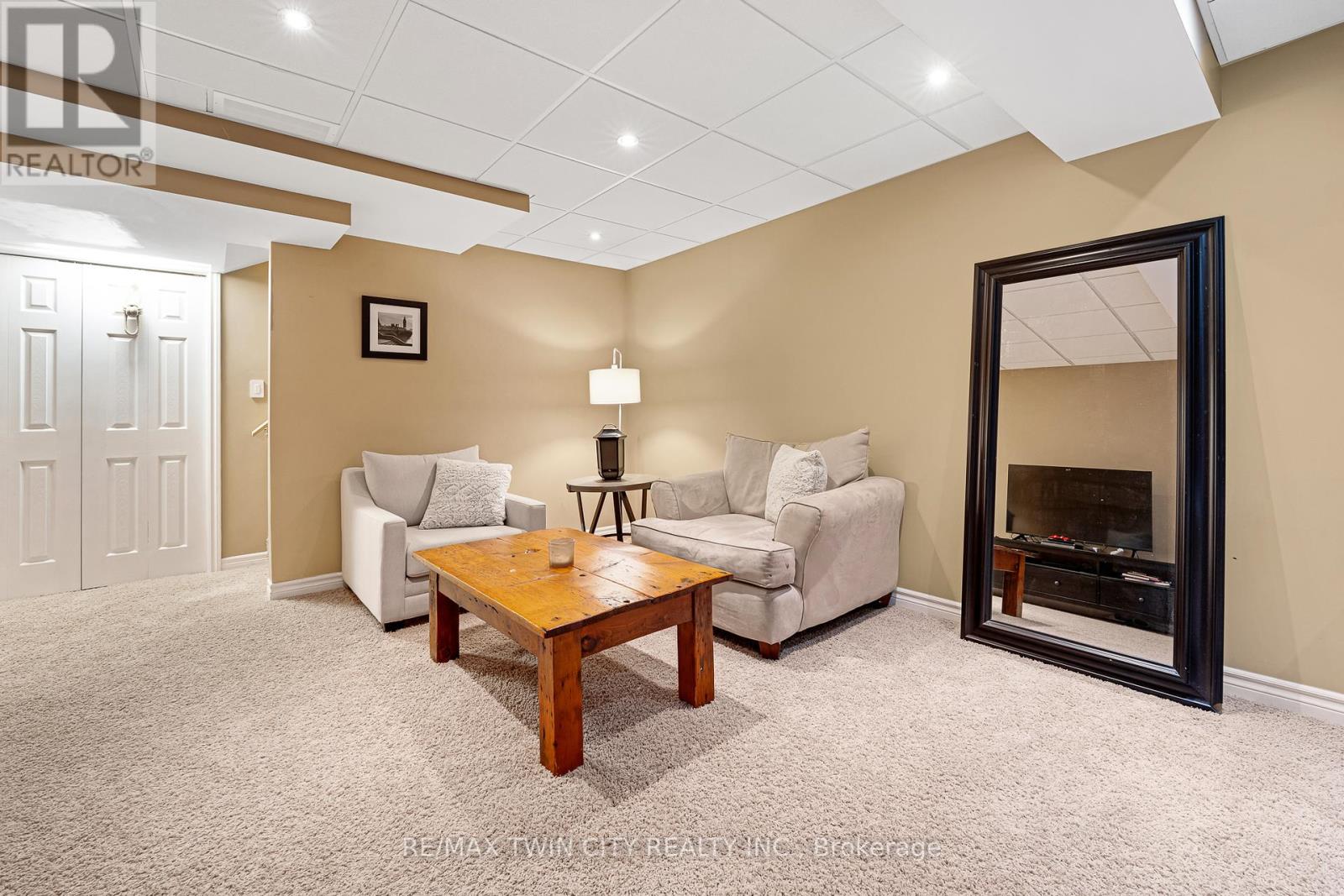 74 Colton Circle, Kitchener, Ontario  N2A 4K4 - Photo 30 - X12212527