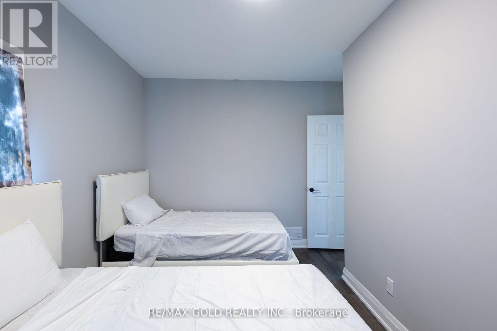 1343 Lillian Avenue N, Windsor, Ontario  N8X 4A4 - Photo 16 - X12212532
