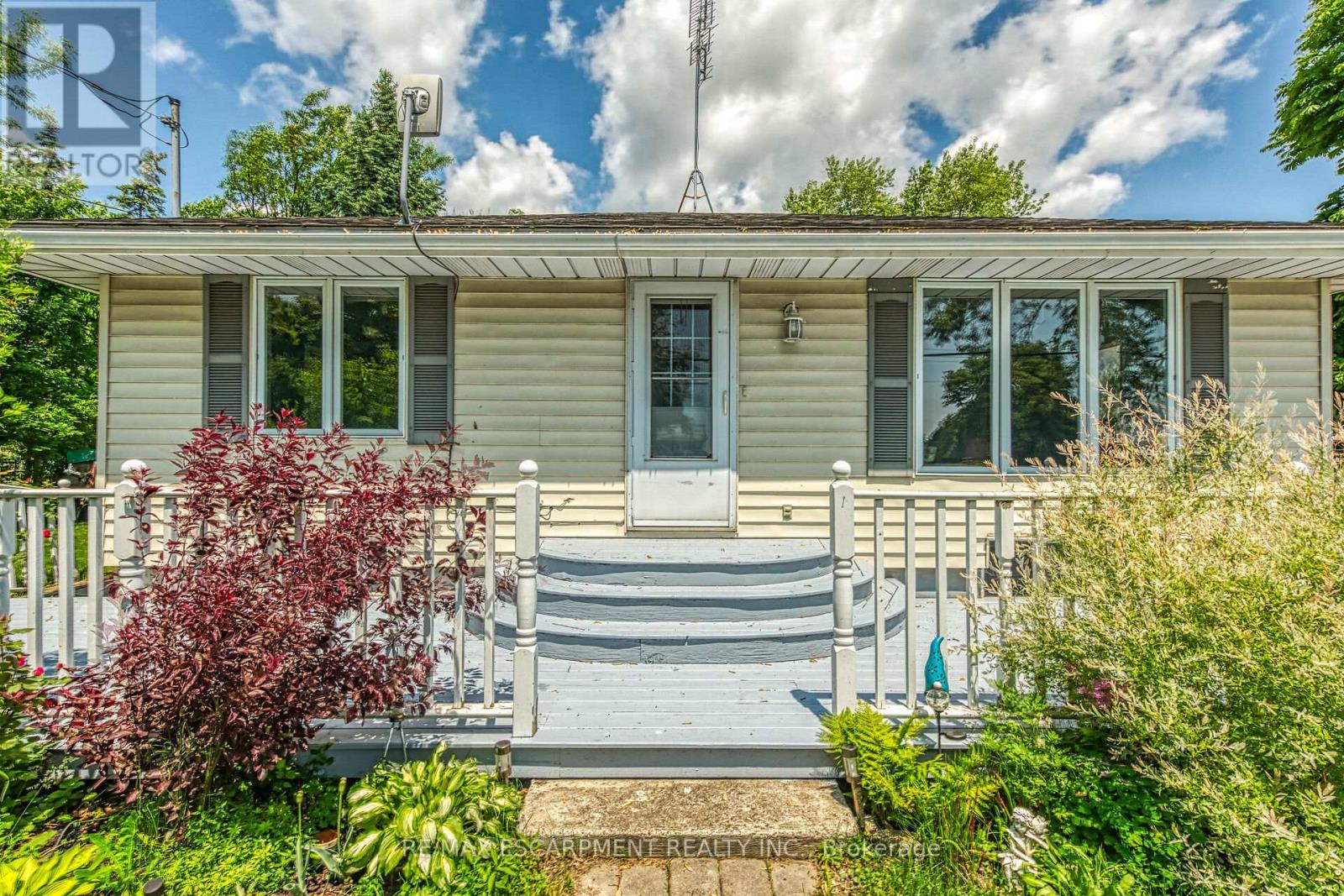 151 Rainham Road, Haldimand (Nanticoke), Ontario  N0A 1L0 - Photo 6 - X12212554