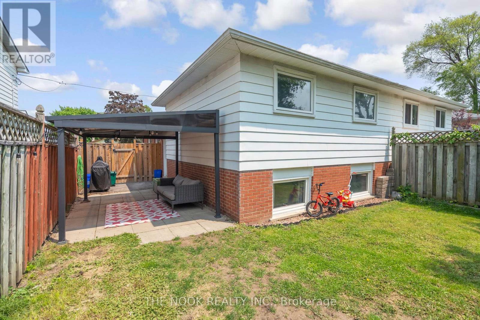 68 Vancouver Court, Oshawa, Ontario  L1J 5X2 - Photo 23 - E12211980