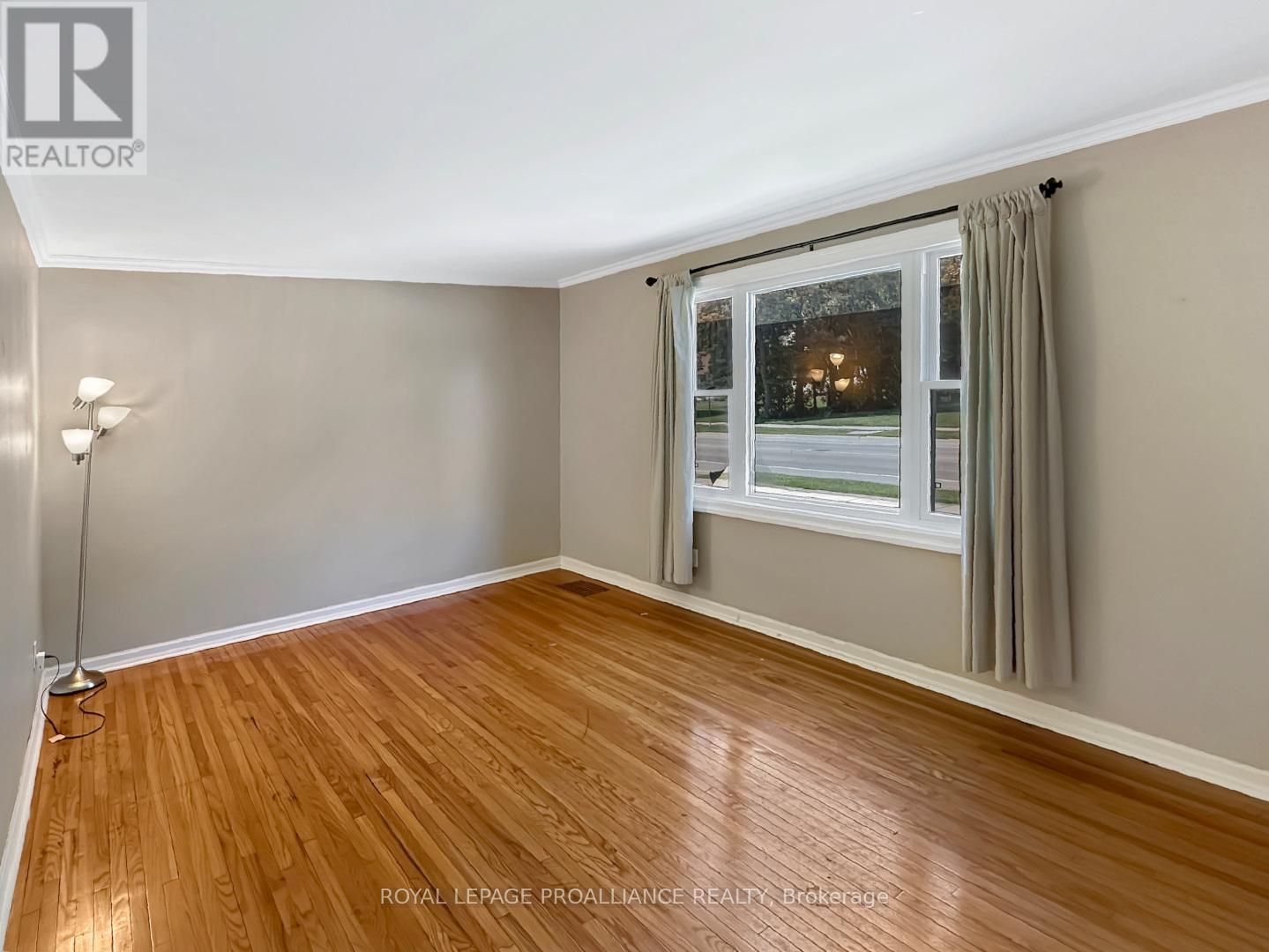 329 Bridge Street E, Belleville, Ontario  K8N 1P5 - Photo 3 - X12207790