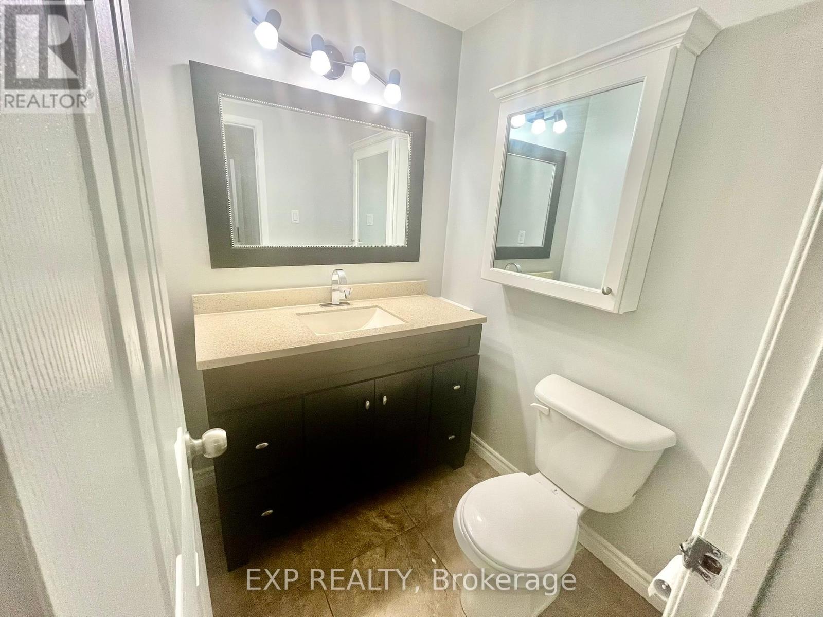 118 Overlea Drive, Kitchener, Ontario  N2M 1T1 - Photo 7 - X12128169