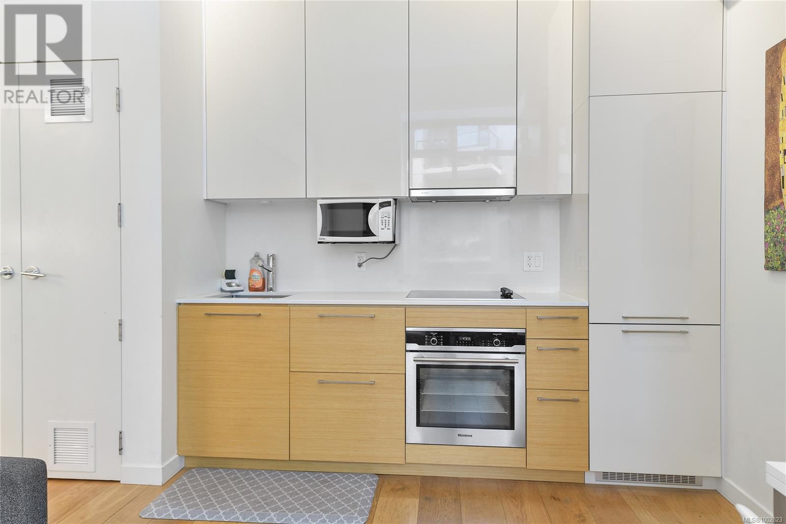 216 456 Pandora Ave, Victoria, British Columbia  V8W 0E3 - Photo 8 - 1002823