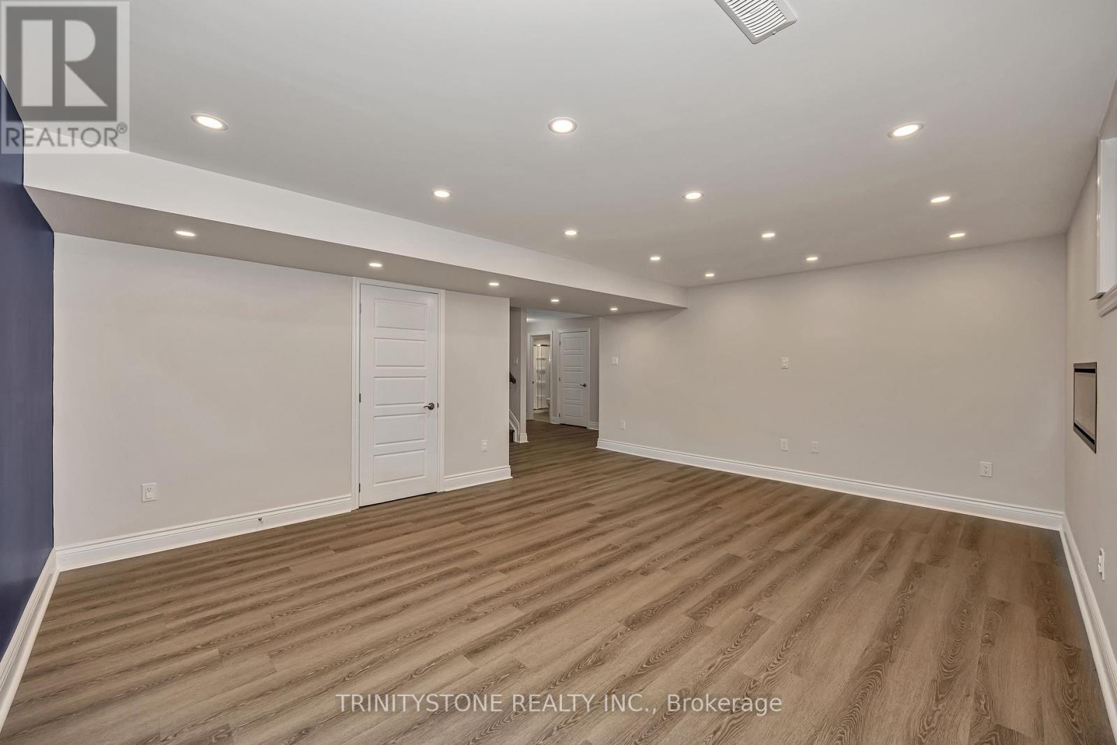 615 Parade Drive, Ottawa, Ontario  K2S 0Y7 - Photo 42 - X12211013