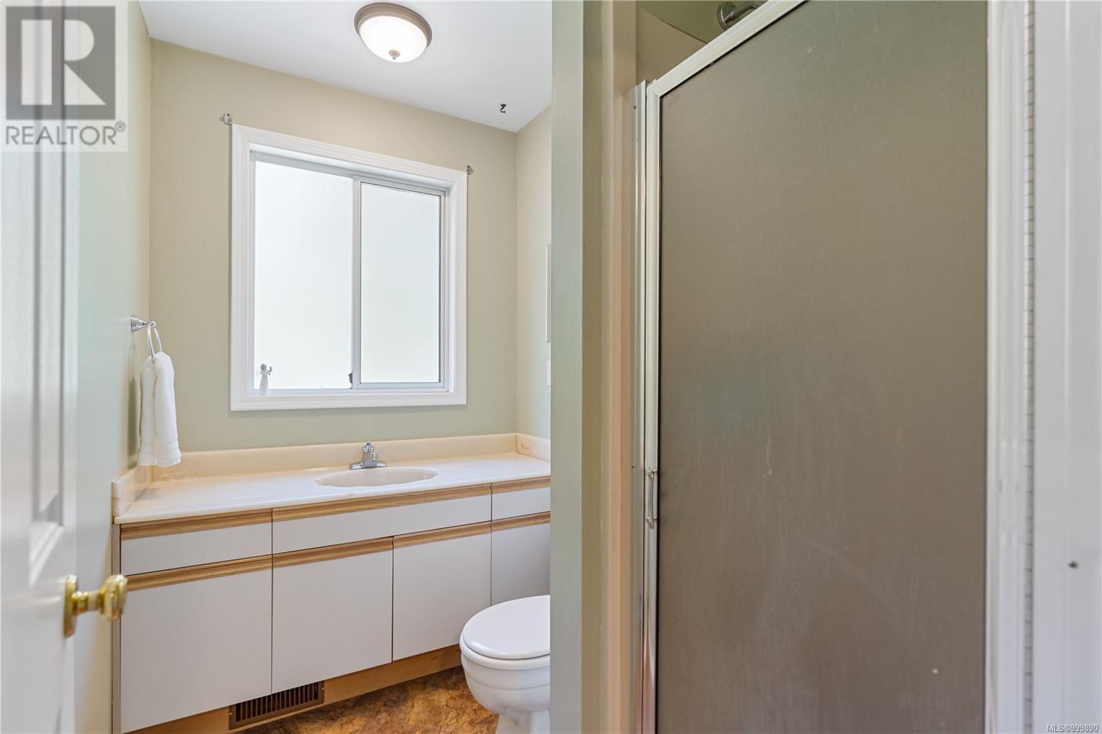 7324 Veyaness Rd, Central Saanich, British Columbia  V8M 1S9 - Photo 12 - 999890