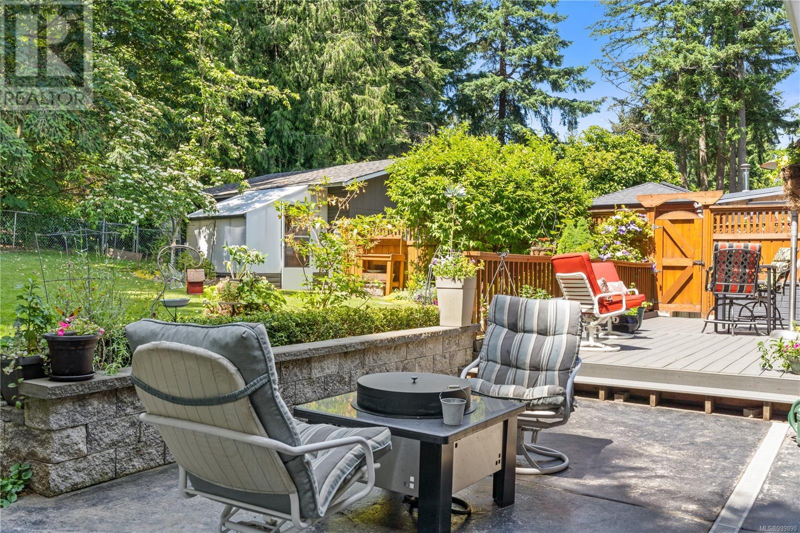 7324 Veyaness Rd, Central Saanich, British Columbia  V8M 1S9 - Photo 26 - 999890