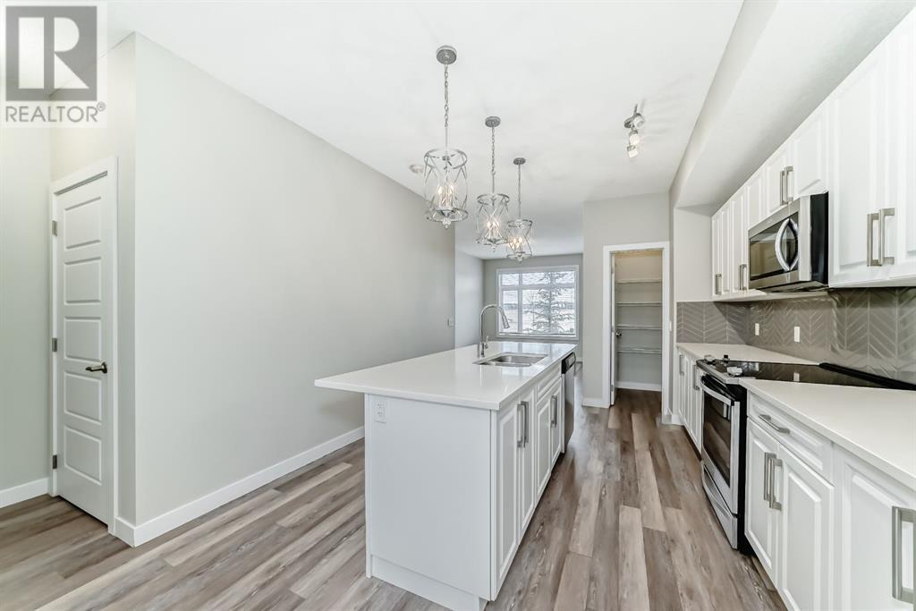 Property at 398 Redstone Boulevard NE image 3