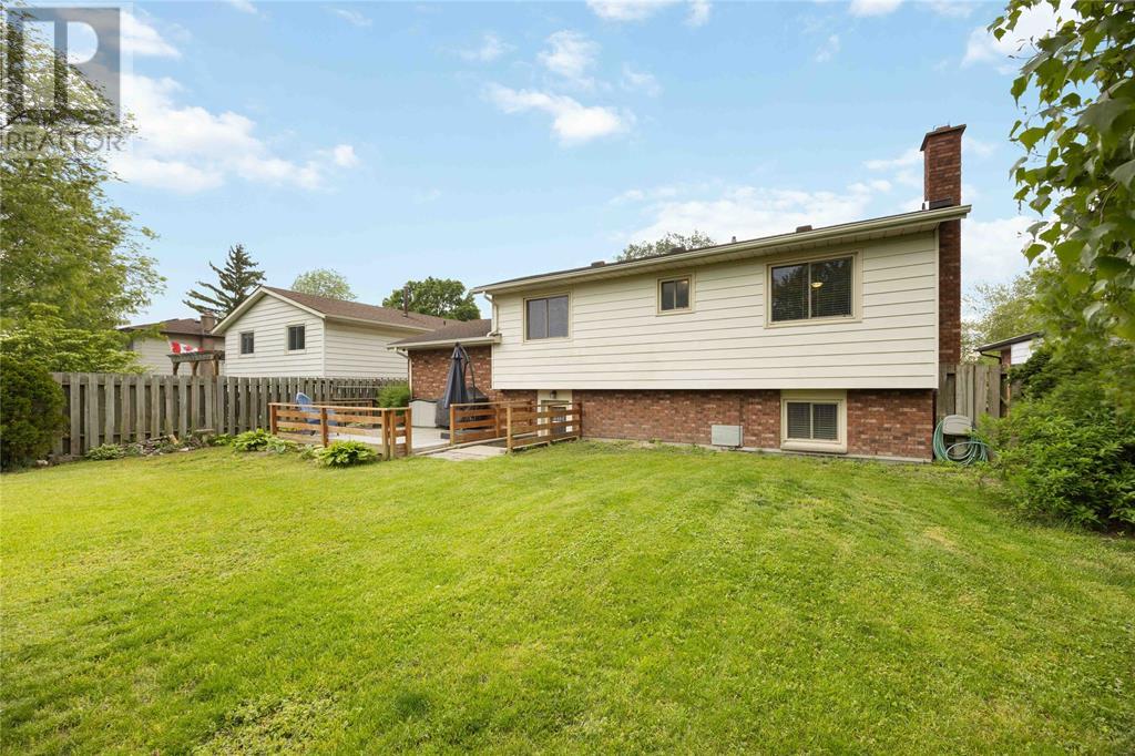 1254 Errol Road East, Sarnia, Ontario  N7S 5L3 - Photo 45 - 25007625