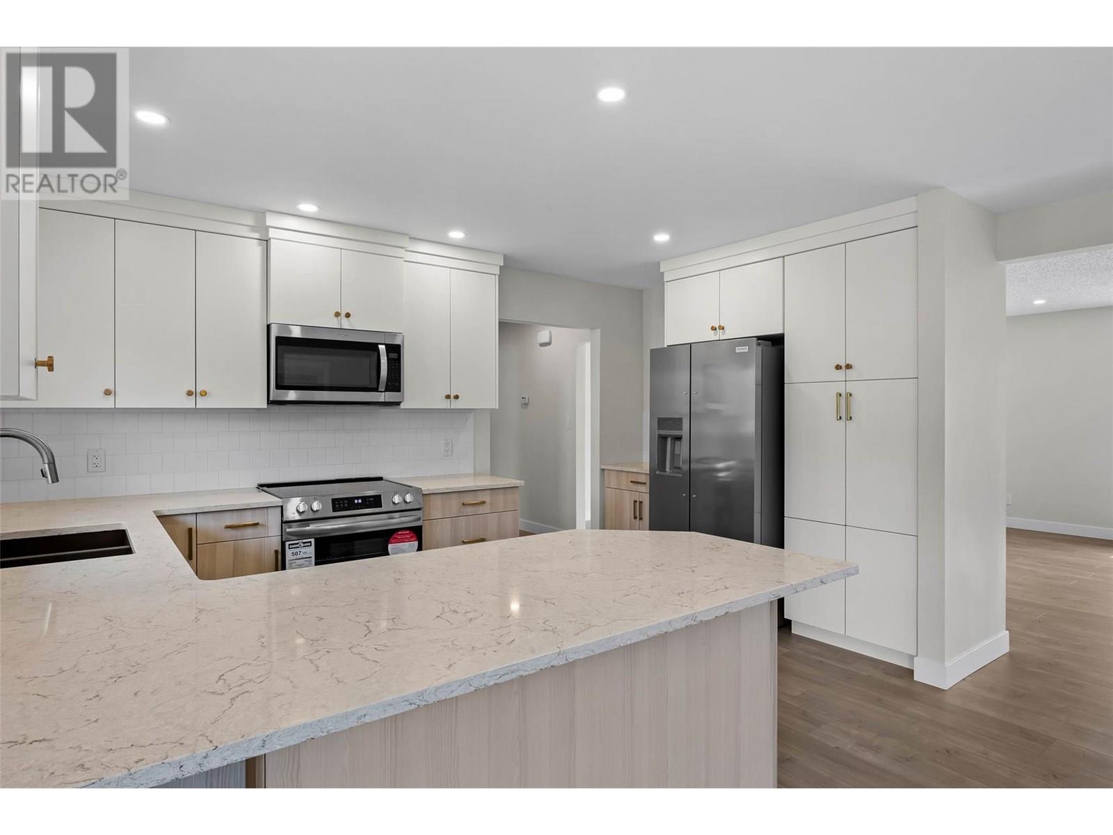 3279 Schubert Road, Kamloops, British Columbia  V2B 6Y4 - Photo 11 - 10351336